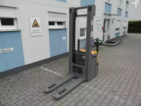 Hochhubwagen 2019  Jungheinrich EJC 214z - Initialhub - 5,35 m Triplex (2)
