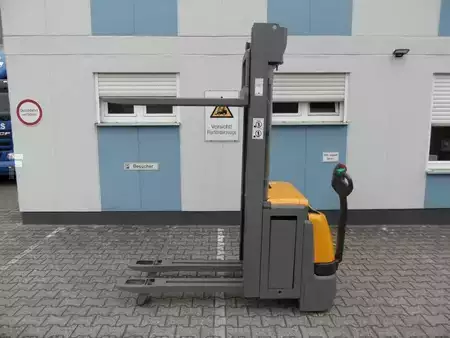 Hochhubwagen 2019  Jungheinrich EJC 214z - Initialhub - 5,35 m Triplex (4)