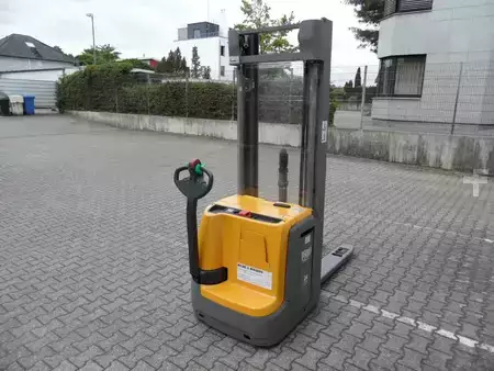 Hochhubwagen 2019  Jungheinrich EJC 214z - Initialhub - 5,35 m Triplex (8)