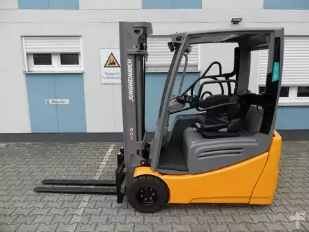 Elektryczne 3-kołowe 2021  Jungheinrich EFG 218k - Triplex - aufgearbeitet (1)