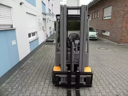 Elektryczne 3-kołowe 2021  Jungheinrich EFG 218k - Triplex - aufgearbeitet (10)