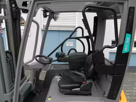 Elektryczne 3-kołowe 2021  Jungheinrich EFG 218k - Triplex - aufgearbeitet (6)