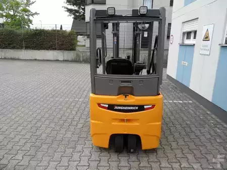 Elektryczne 3-kołowe 2021  Jungheinrich EFG 218k - Triplex - aufgearbeitet (9)