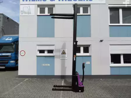 Stacker pedestre 2026  Jungheinrich AntOn PSM 1.2 - NEU - Lithium-Batterie (6)