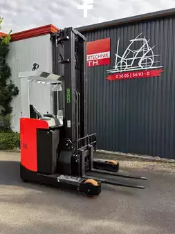 Chariots à mât rétractable 2023  Cesab R116 (3)