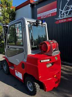 Propane Forklifts 2022  Cesab M325GV (2)