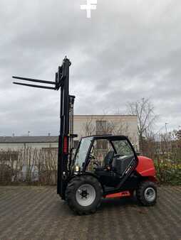 Carrelli elevatori diesel 2023  Manitou MC25-4D (3)