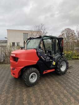 Carrelli elevatori diesel 2023  Manitou MC25-4D (4)