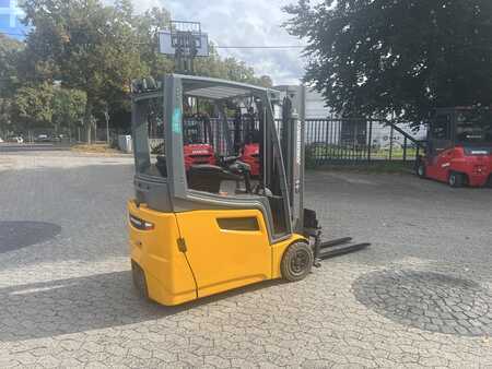 Eléctrica de 3 ruedas 2017  Jungheinrich EFG 216 (3)