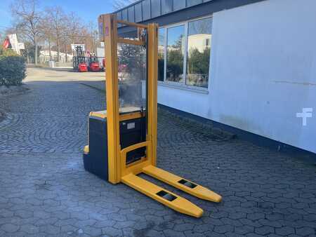 Pinontavaunu 2012  Jungheinrich EJC 216 (1)