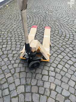 Kézi raklapemelő 2025  qteck OSE 2500 (9)