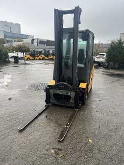 Diesel gaffeltruck 2017  Jungheinrich DFG 320s (2)