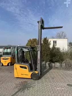 3-wiel elektrische heftrucks 2017  Jung EFG 213 (3)