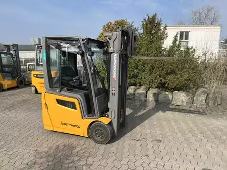 3-wiel elektrische heftrucks 2017  Jung EFG 213 (4)
