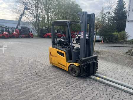 Eléctrica de 3 ruedas 2018  Jungheinrich EFG 216 (1)