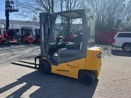 El truck - 4 hjulet 2017  Jungheinrich EFG 430 (1)