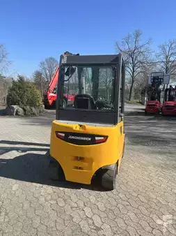 El truck - 4 hjulet 2017  Jungheinrich EFG 430 (2)