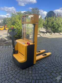 Stoccatori 2009  Jungheinrich EJC 112 (2)