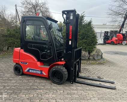 Electric - 4 wheels 2025  Manitou ME 430 Lift (1)