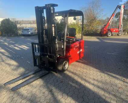Electric - 3 wheels 2023  Manitou ME 320 (1)