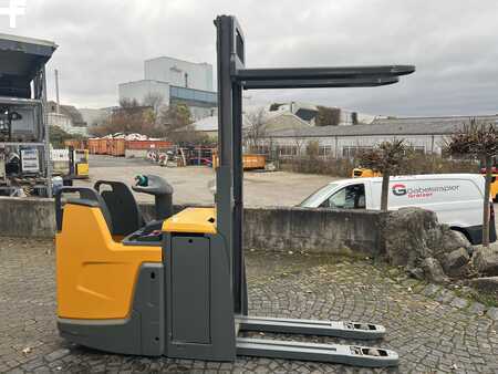 Apilador eléctrico 2018  Jungheinrich ERD 220 (3)