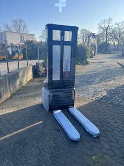 Wózek wysokiego podnoszenia 2026  Manitou ES 112 easy (9)