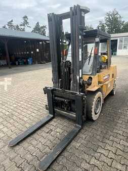 Gázüzemű targoncák 2004  CAT Lift Trucks GP 50 K (3)