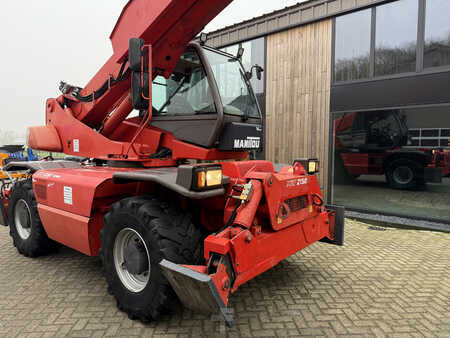 Teleskoplastare Roterande 2007  Manitou MRT 2150 (18)