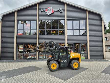 Chariots téléscopiques fixes 2021  JCB 516-40 (1)