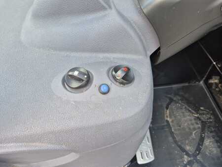 10302_4979414-15.jpg?v=1761539136