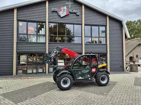 Sollevatori telescopici rigidi 2025  Magni TH 3.6 (2)