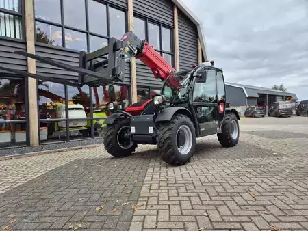 Sollevatori telescopici rigidi 2025  Magni TH 3.6 (6)