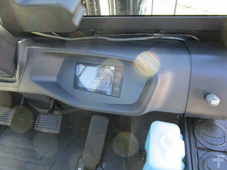 Dieselový VZV 2024  Bobcat D25NXS (9)