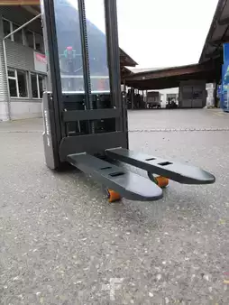 Hochhubwagen 2026  Bobcat LSM12N-7i (6)