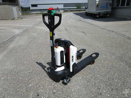 Transpaleta eléctrica 2024  Bobcat LPM20N GL=915mm (2)
