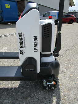 Transpaleta eléctrica 2024  Bobcat LPM20N GL=915mm (6)
