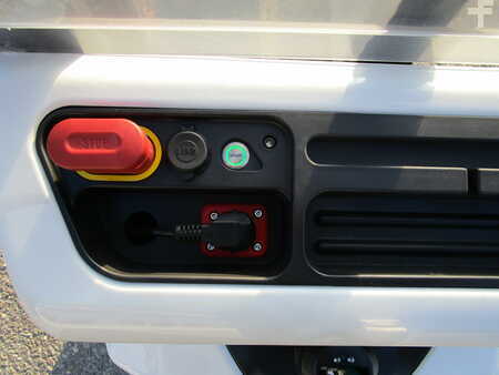 Apilador eléctrico 2025  Bobcat LSM12N-7 (7)