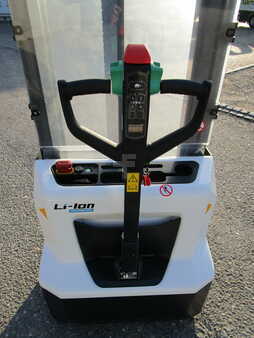 Apilador eléctrico 2025  Bobcat LSM12N-7 (4)