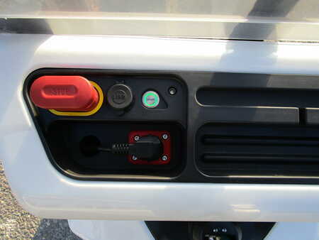 Apilador eléctrico 2025  Bobcat LSM12N-7 (7)