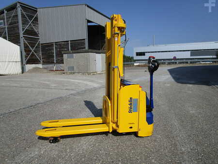 Pinontavaunu 2025  Stöcklin EDI 16 C39 (2)