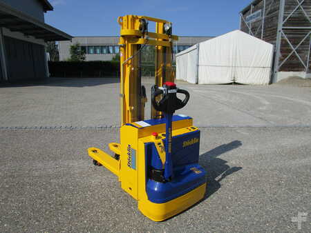 Pinontavaunu 2025  Stöcklin EDI 16 C39 (3)