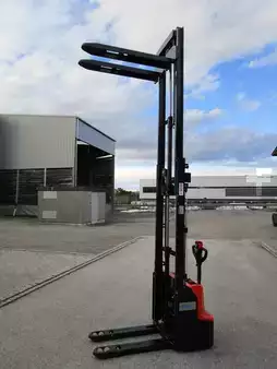 Apilador eléctrico 2025  Noblelift SWB-130D (5)