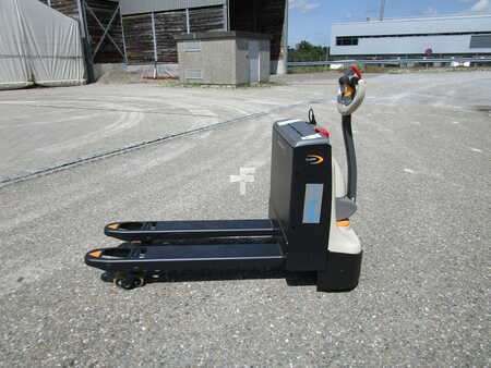 Electric Pallet Jacks 2024  Crown WP 3210-1.6 Nassbatterie Elektro (2)