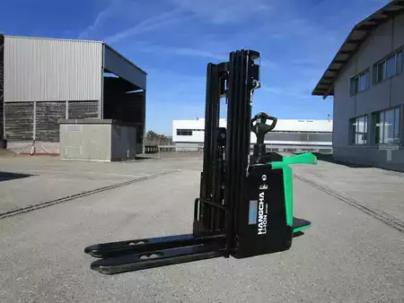 Apilador eléctrico 2025  HC (Hangcha) CDD12-XT1S-SI Plattform (1)