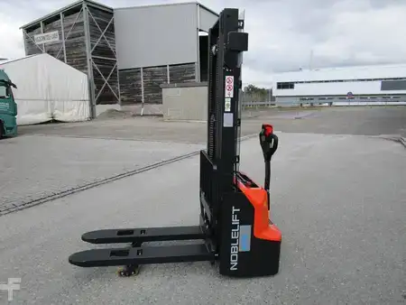 Hochhubwagen 2026  Noblelift SWB-130D (2)