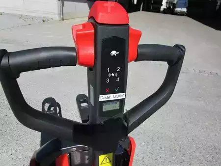 Nízkozdvižný vozík 2026  Noblelift PT E20N EDGE (6)