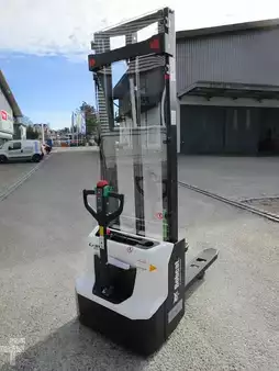 Stacker pedestre 2026  Bobcat LSM12N-7i (4)