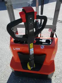 Apilador eléctrico 2026  Noblelift SWB-130D (10)