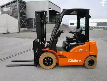 Eléctrica de 4 ruedas 2026  HC (Hangcha) XE-Serie (CPD25-XEY2HA-SI) (2)