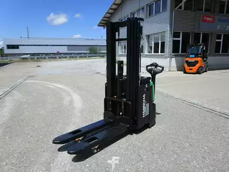 Gerbeurs 2026  HC (Hangcha) CDD16-XT1-SIL / Initialhub/Int. LG 105Ah (10)